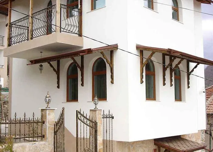 Centaur Family Hotel 2*